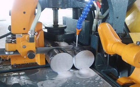 蒋湖农场卧式带锯床的送料方式有哪几种？